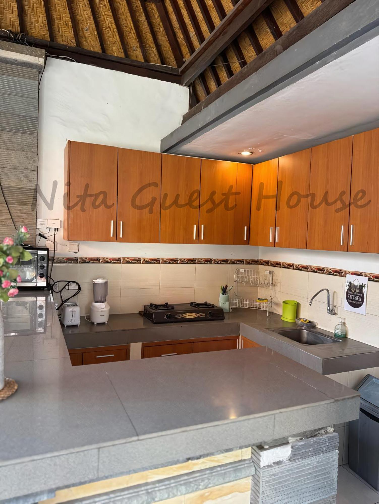Nita Guest House Bali Canggu Extérieur photo