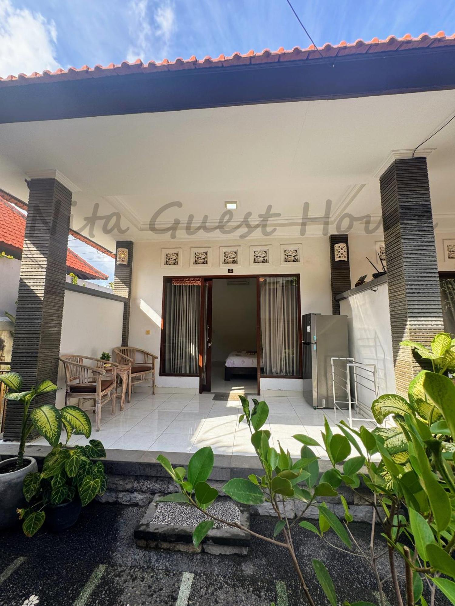 Nita Guest House Bali Canggu Extérieur photo