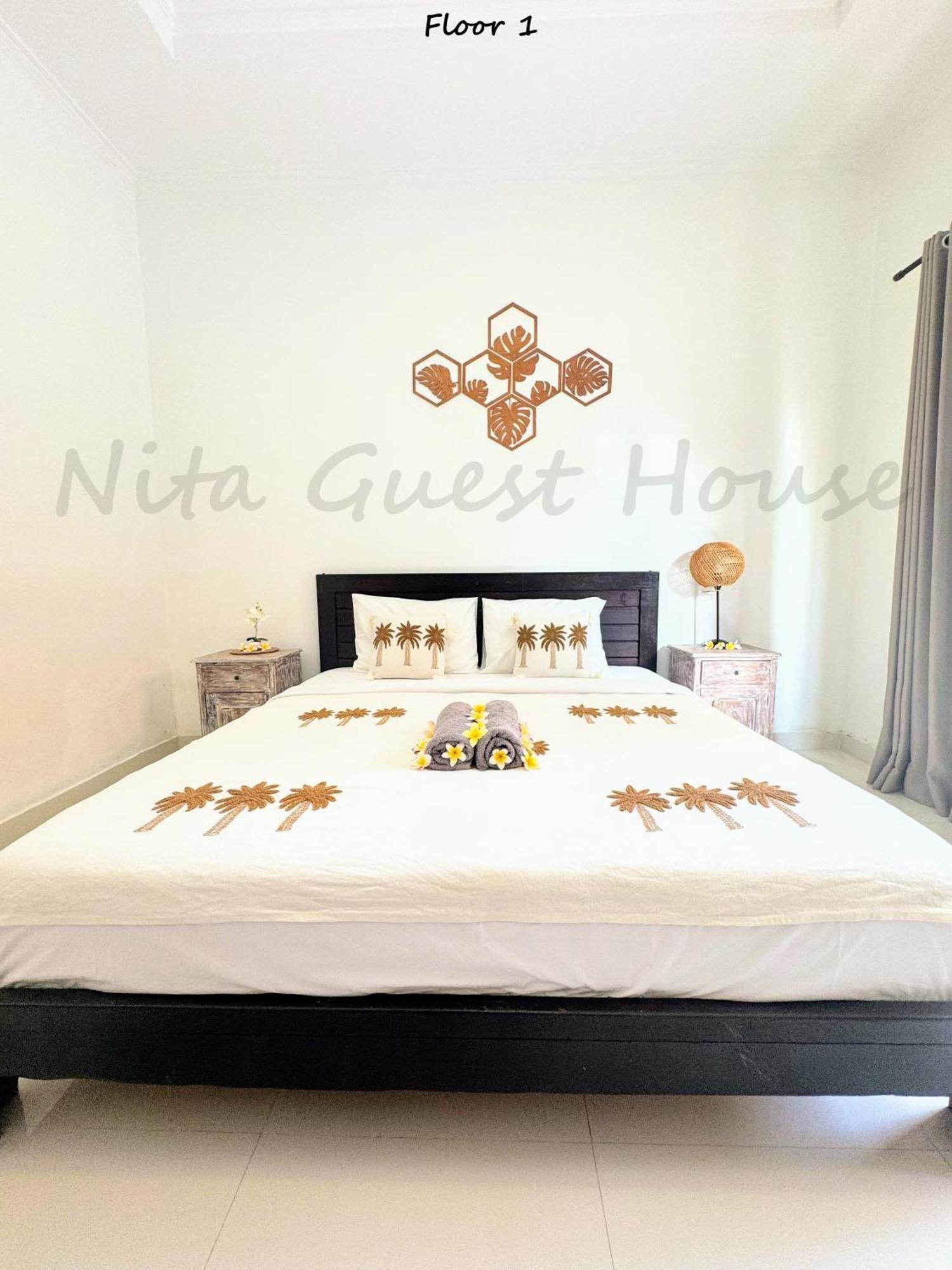 Nita Guest House Bali Canggu Extérieur photo